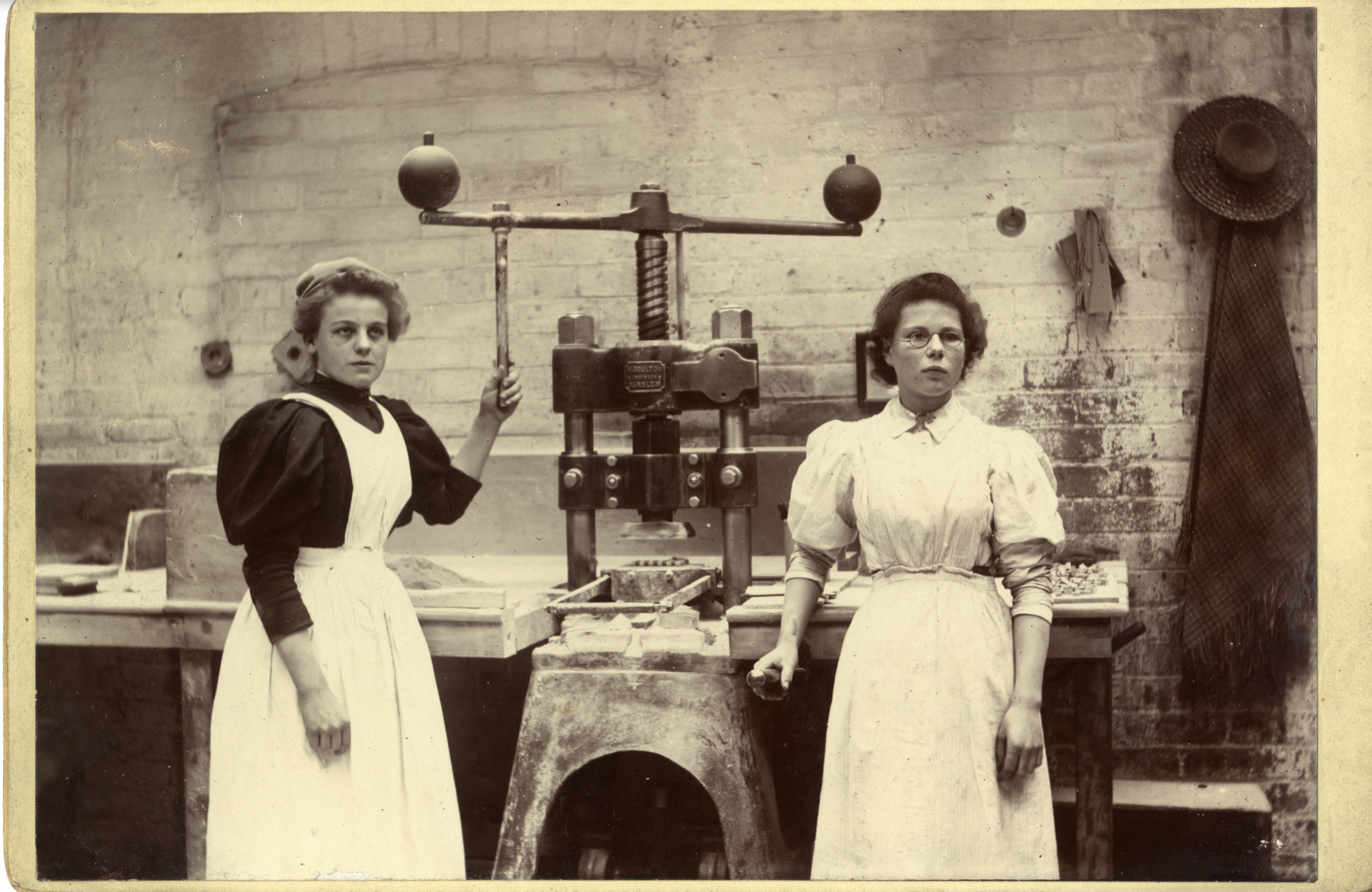 Two Women with a Dust Tile Press (b/w photo), English Photographer, (20th century) / Peter Scott Gallery, Lancaster University, UK
