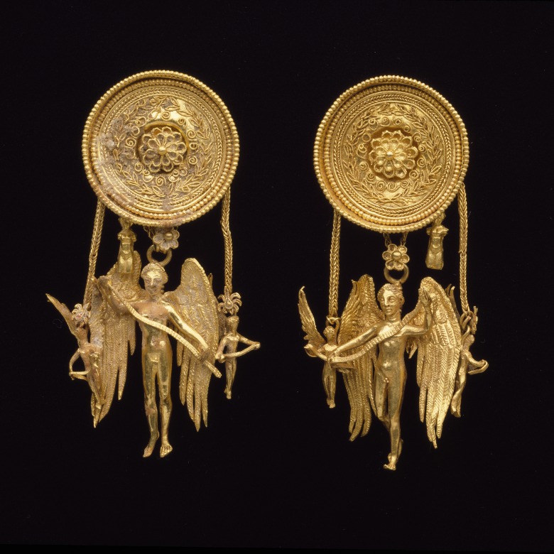 Eros earrings, late 4th century B.C. (gold), Greek