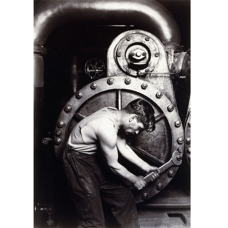 Powerhouse Mechanic, c.1924; 1930s (gelatin silver print), Lewis Wickes Hine (1874-1940) / Private Collection / Photo © Christie's Images / Bridgeman Images